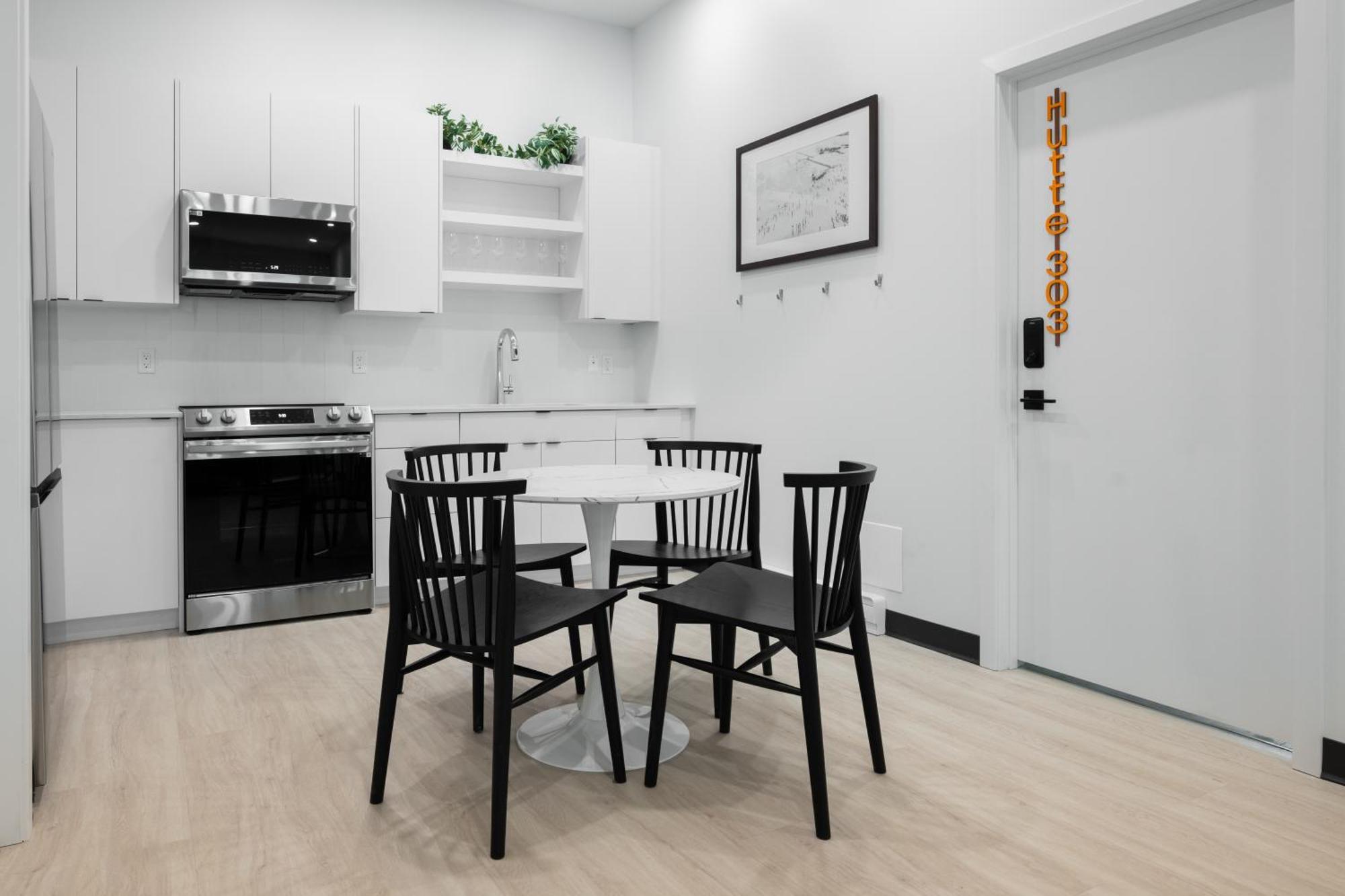 Vrge Revelstoke Otel Dış mekan fotoğraf